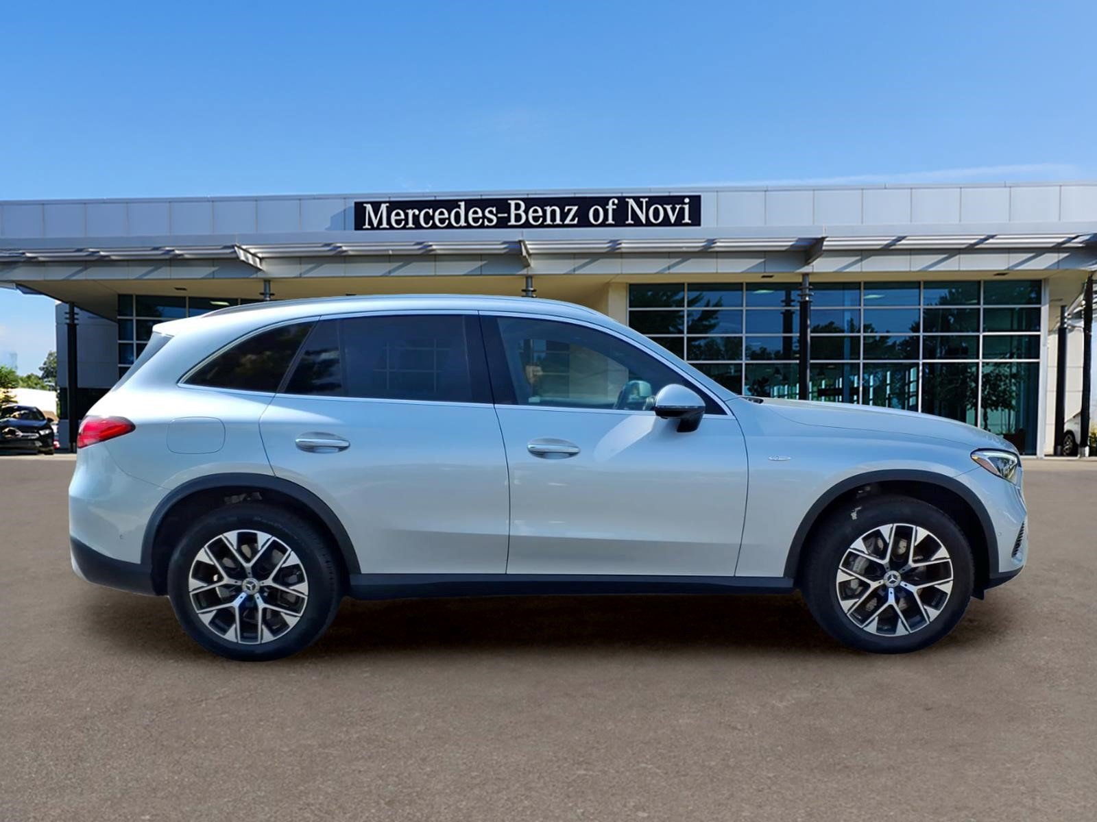 Certified 2025 Mercedes-Benz GLC 350e 4MATIC image 6