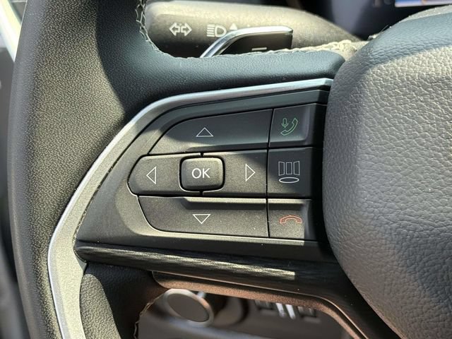 Used 2024 Jeep Grand Cherokee L Laredo AWD/4WD image 20