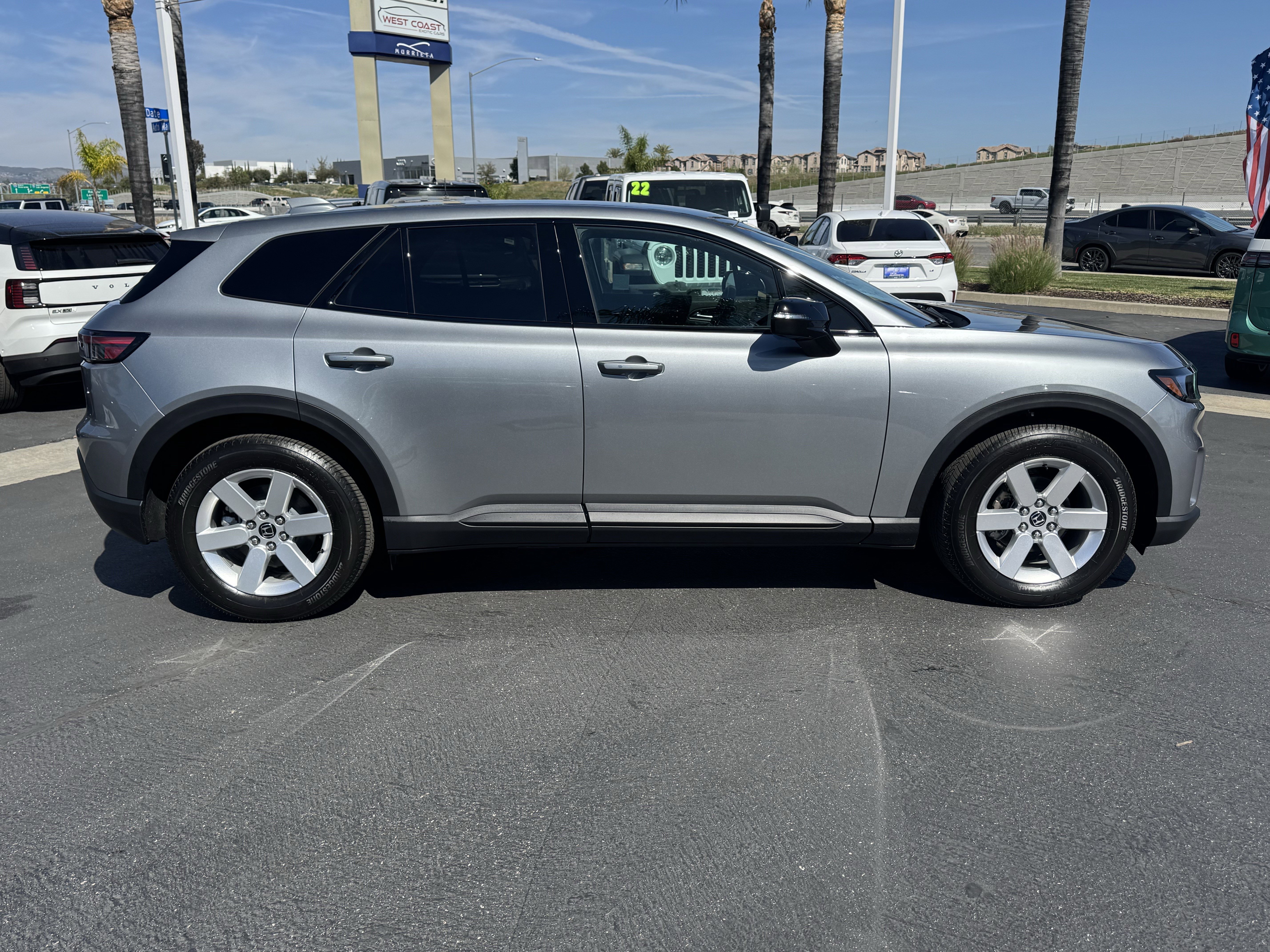 Used 2025 Honda Prologue EX image 11