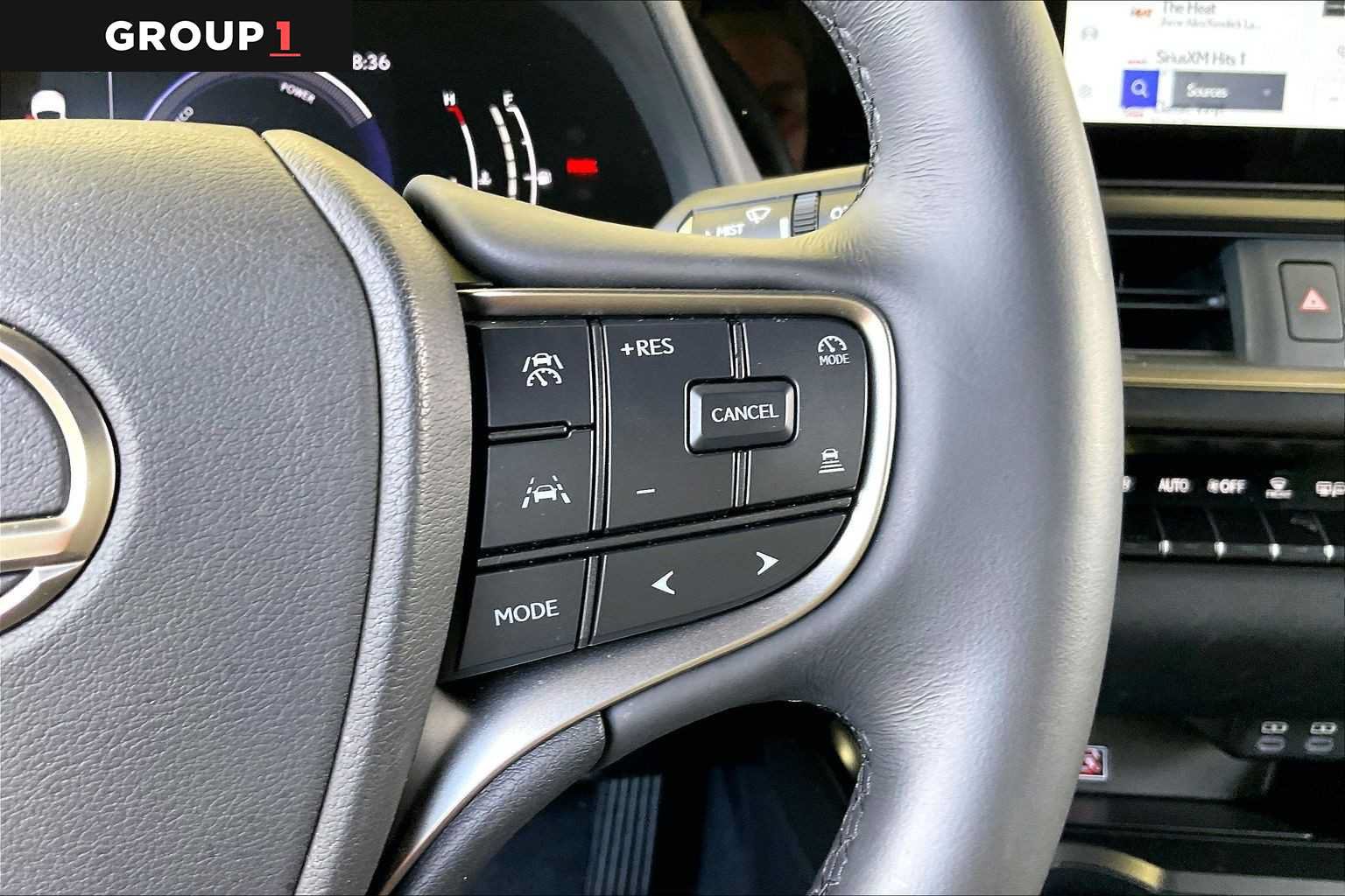 Certified 2026 Lexus UX 300h FWD image 22