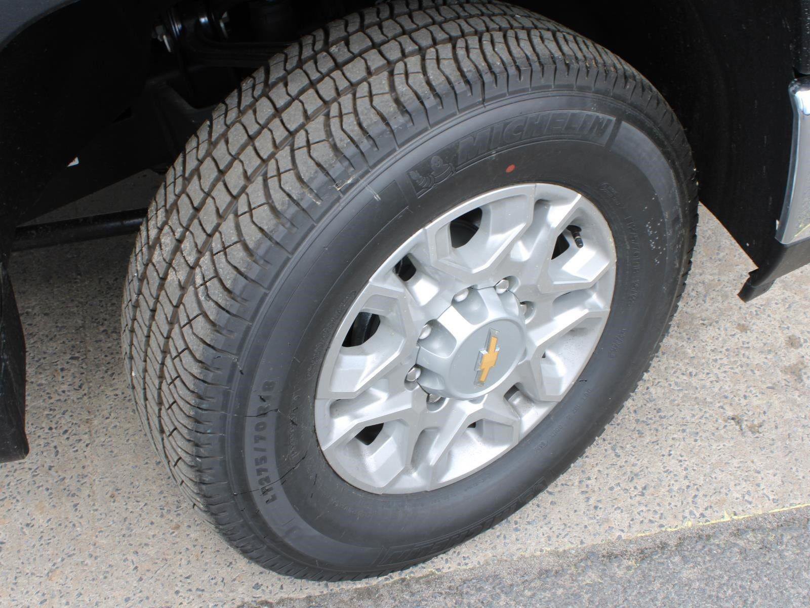 New 2025 Chevrolet Silverado 2500 LT w/ Convenience Package image 38