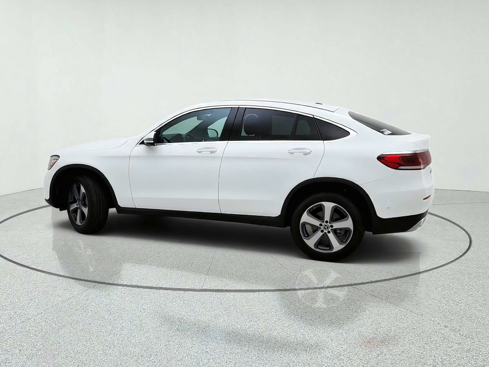 Certified 2022 Mercedes-Benz GLC 300 4MATIC Coupe w/ Multimedia Package Lite image 13