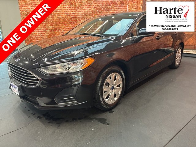 Used 2019 Ford Fusion S image 3