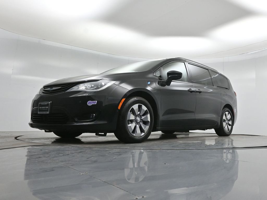 Used 2018 Chrysler Pacifica Limited w/ Advanced Safetytec Group image 45