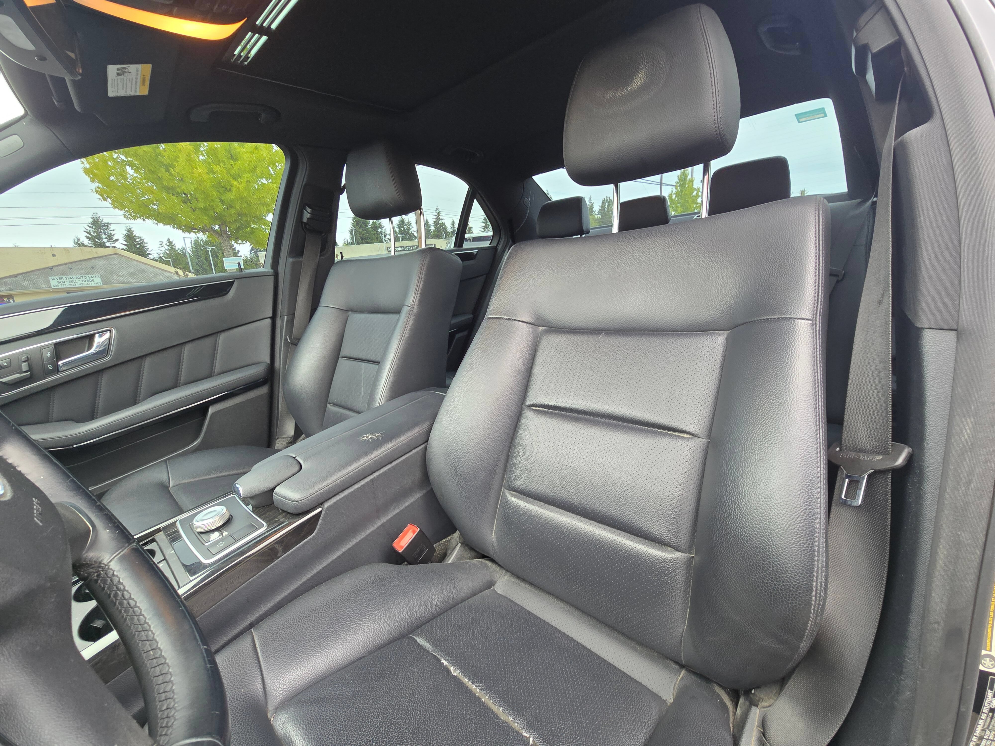 Used 2010 Mercedes-Benz E 350 4MATIC Sedan image 22