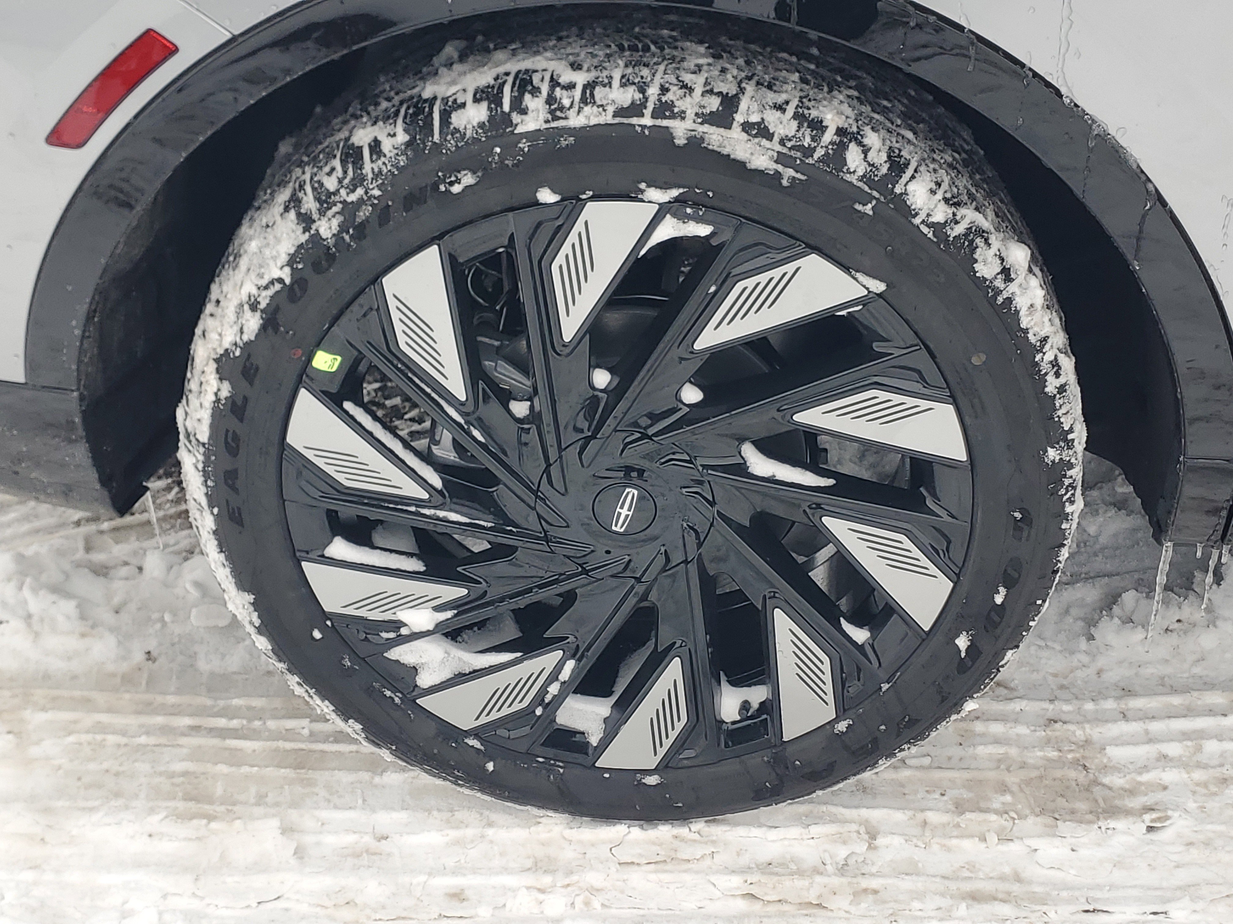 New 2026 Lincoln Nautilus Reserve w/ Jet Appearance Package image 5