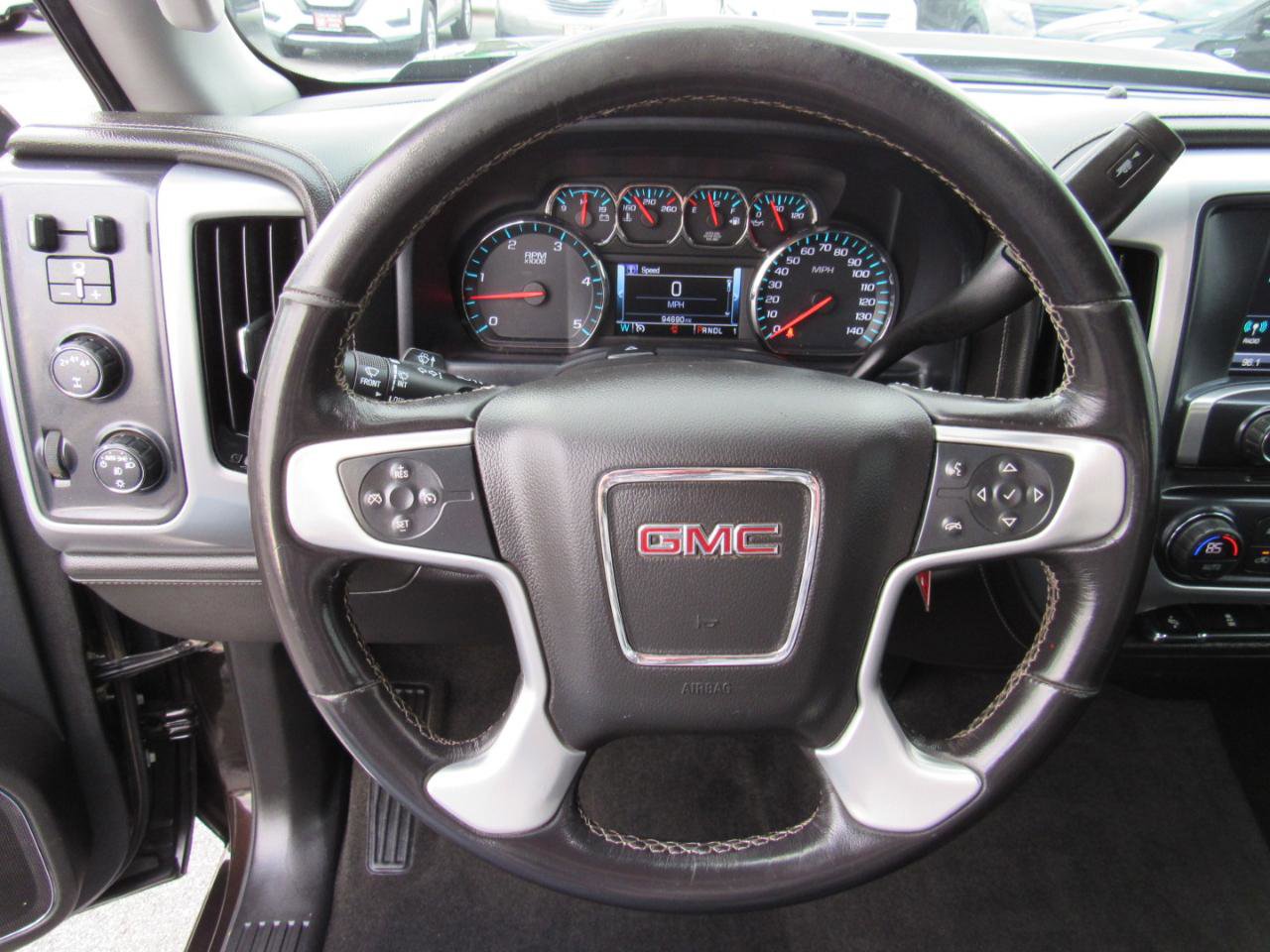 Used 2018 GMC Sierra 2500 SLT w/ Duramax Plus Package AWD/4WD image 22