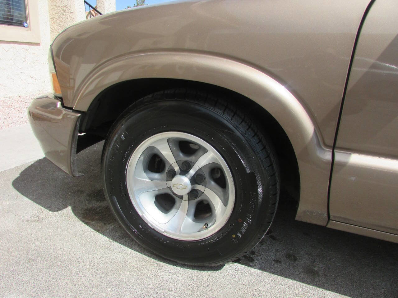 Used 2003 GMC Sonoma SLS w/ SLS Preferred Equipment Group image 21