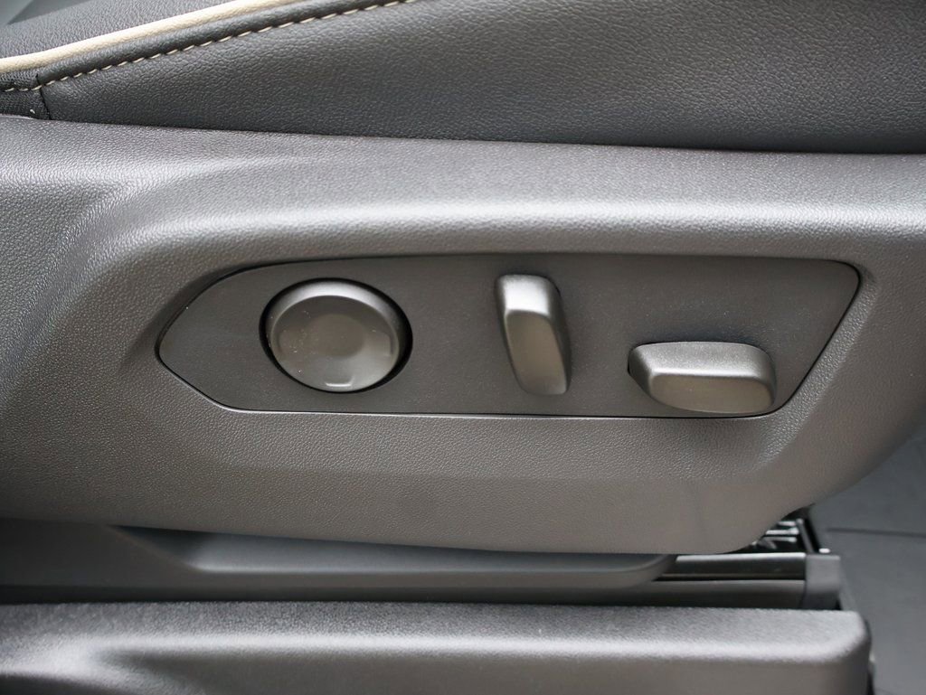 New 2025 Chevrolet Suburban Premier w/ Sun And Tow Package image 46