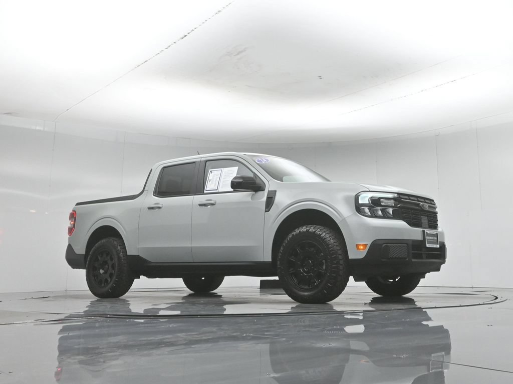 Used 2024 Ford Maverick Lariat w/ Black Appearance Package AWD/4WD image 3