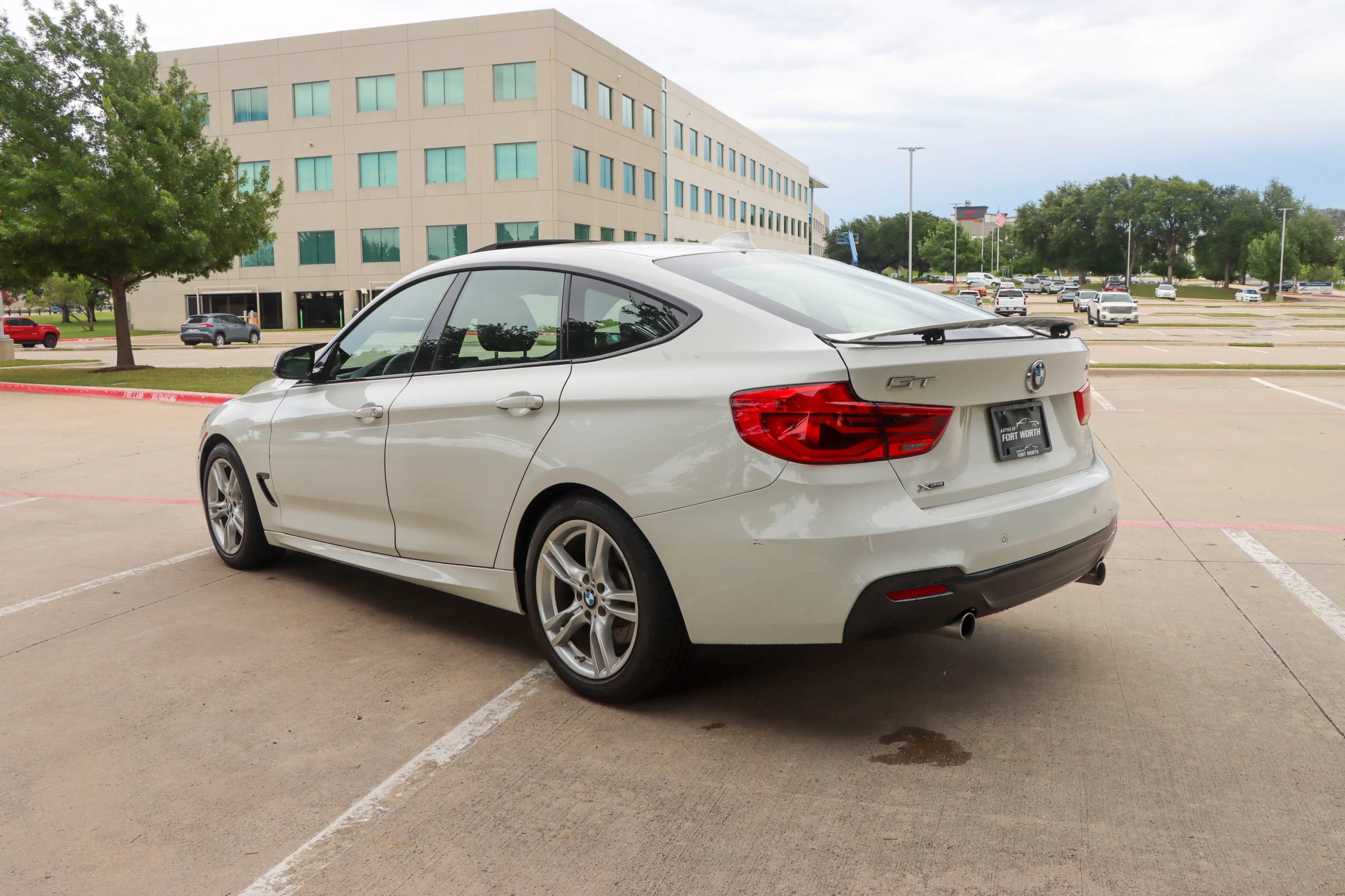 Used 2017 BMW 340i Gran Turismo xDrive AWD/4WD image 5