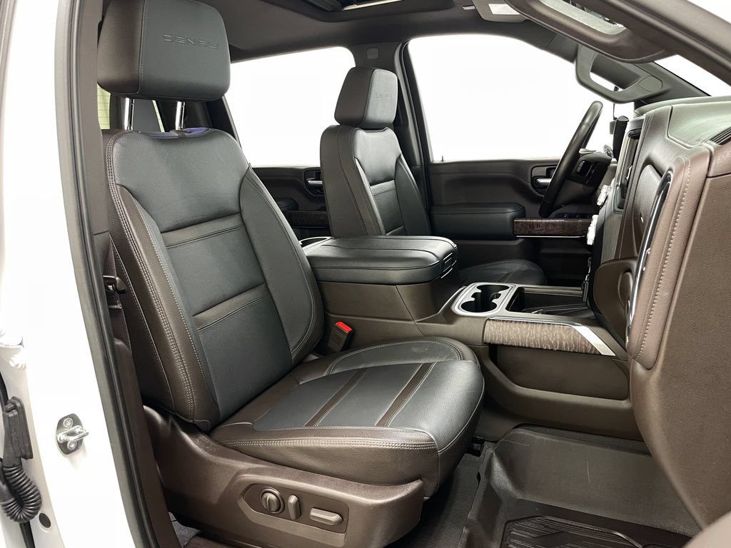 Certified 2023 GMC Sierra 3500 Denali w/ Denali Ultimate Package AWD/4WD image 45