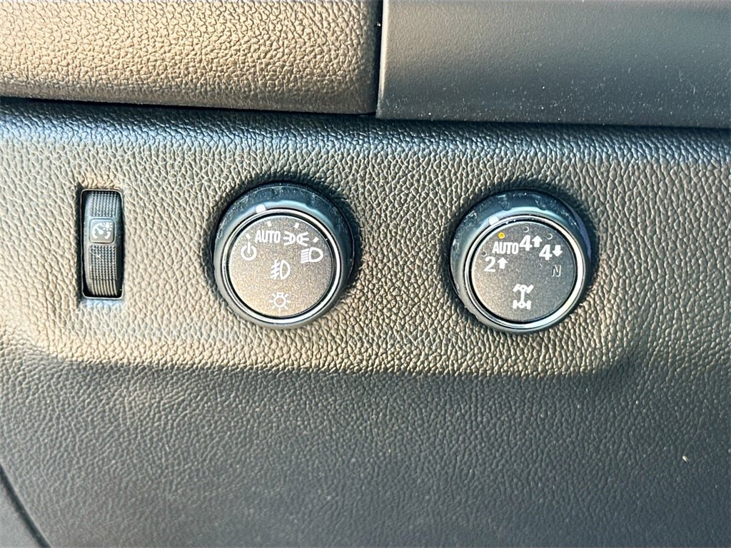 Used 2022 GMC Canyon AT4 w/ Trailering Package image 10