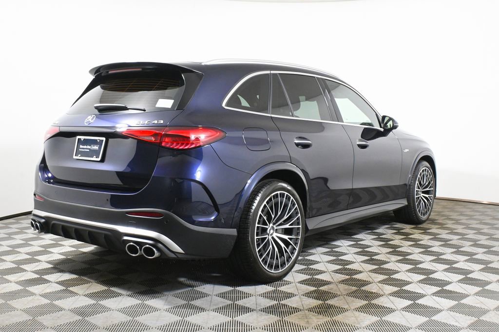 Used 2024 Mercedes-Benz GLC 43 AMG 4MATIC image 7