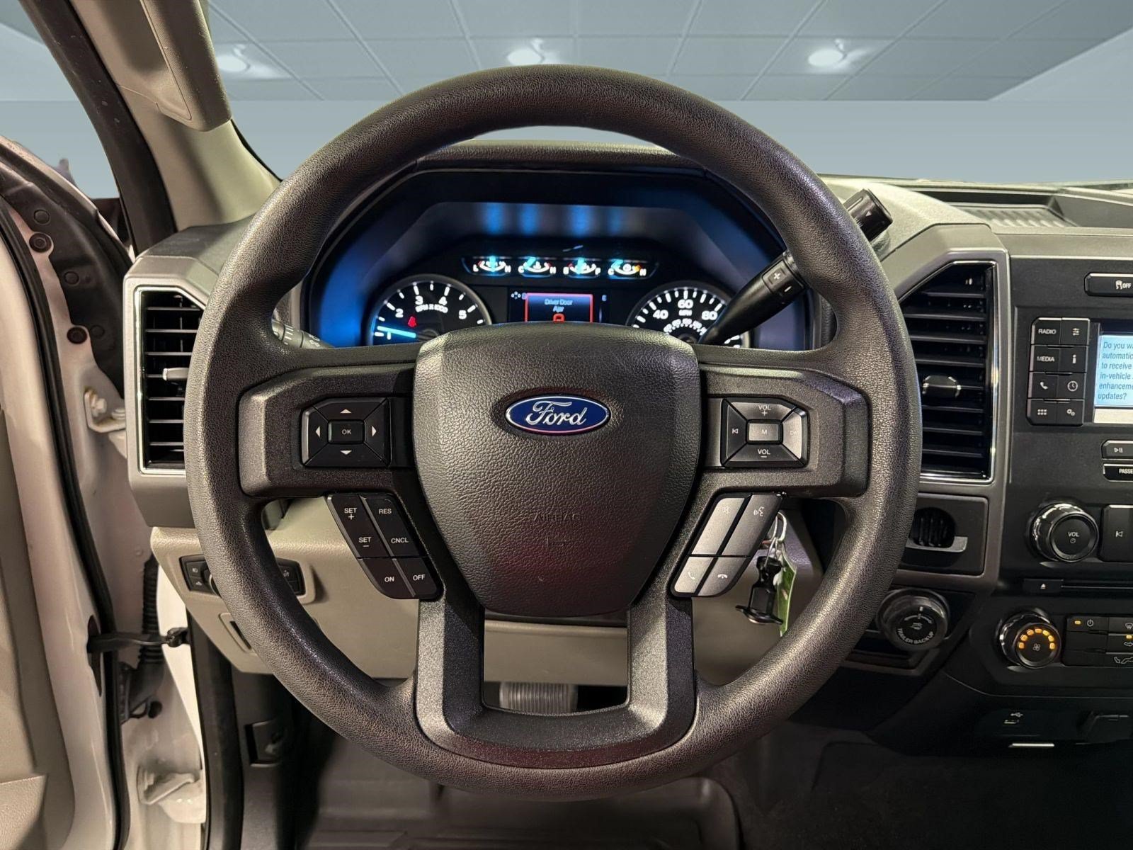 Used 2018 Ford F150 XLT w/ Trailer Tow Package RWD image 9