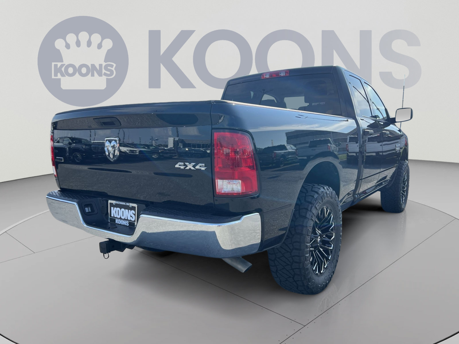 Used 2024 RAM 1500 Classic SLT AWD/4WD image 7