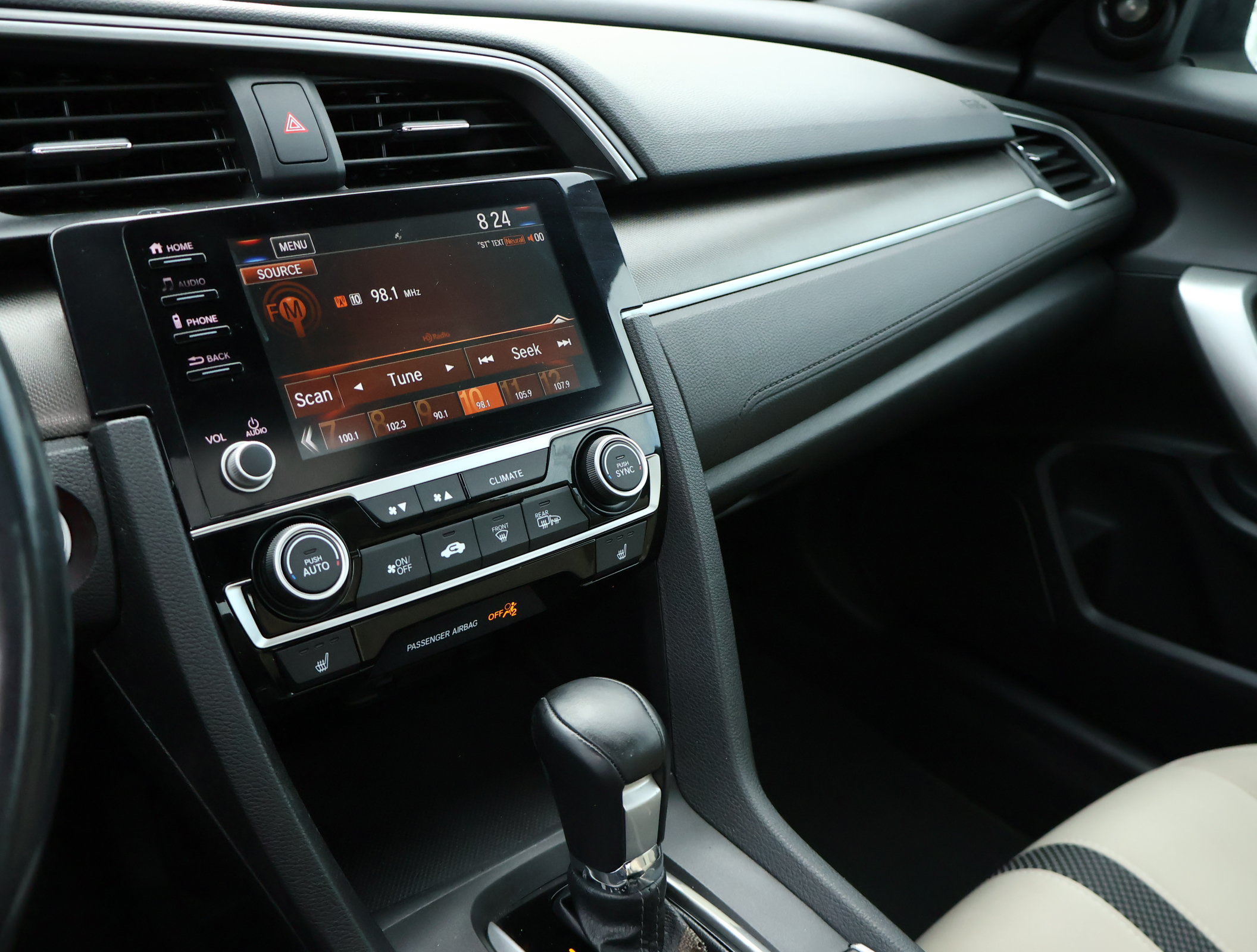 Used 2019 Honda Civic EX image 14