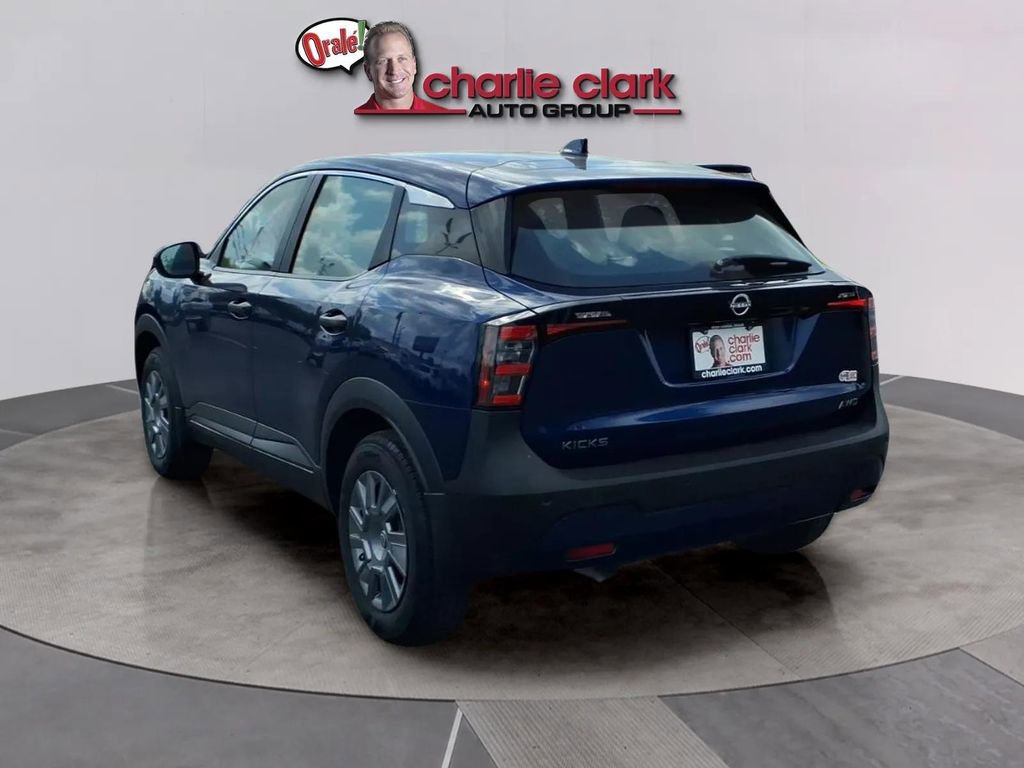 Used 2025 Nissan Kicks S image 3