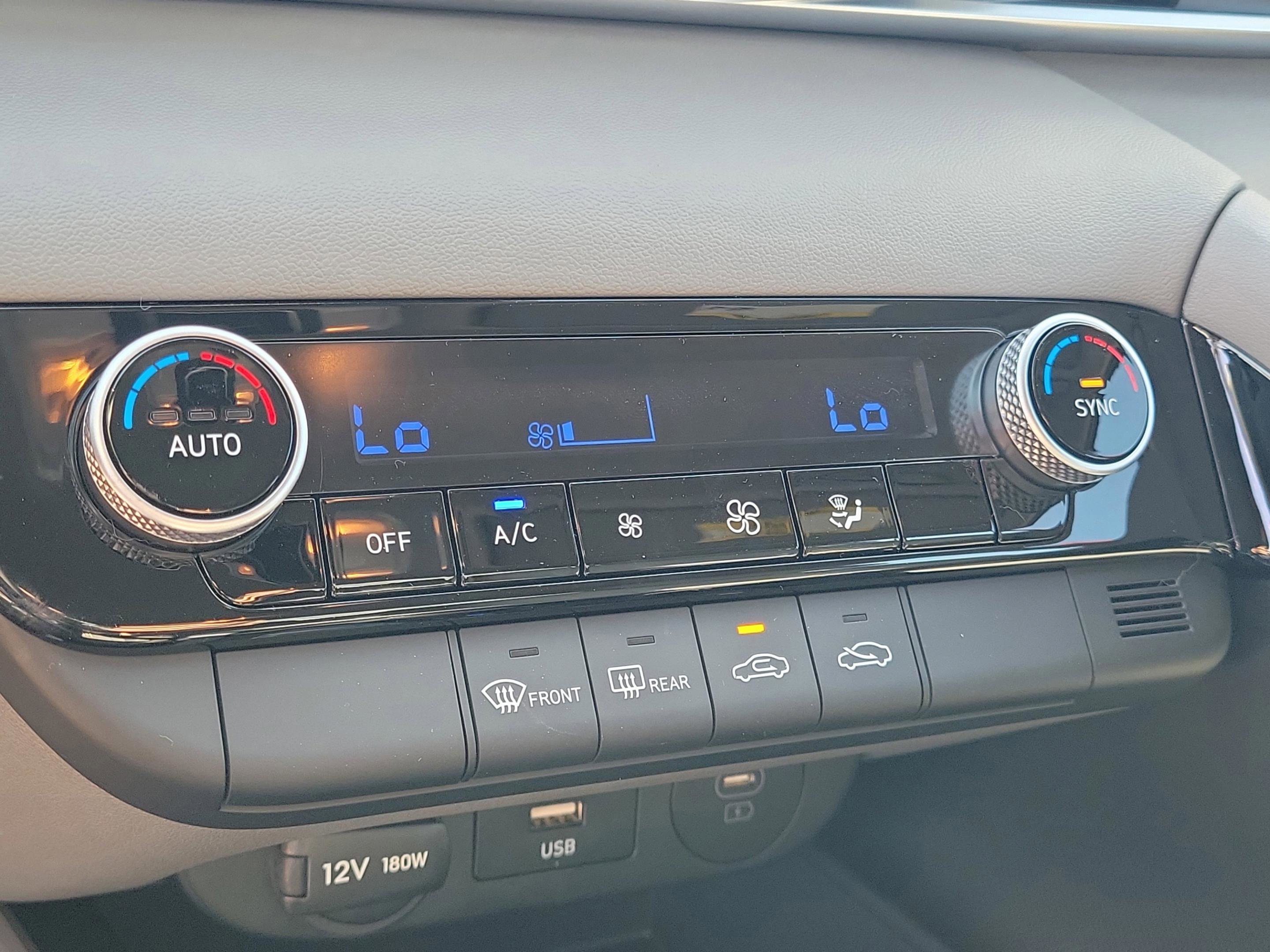 New 2026 Hyundai Elantra Blue image 20