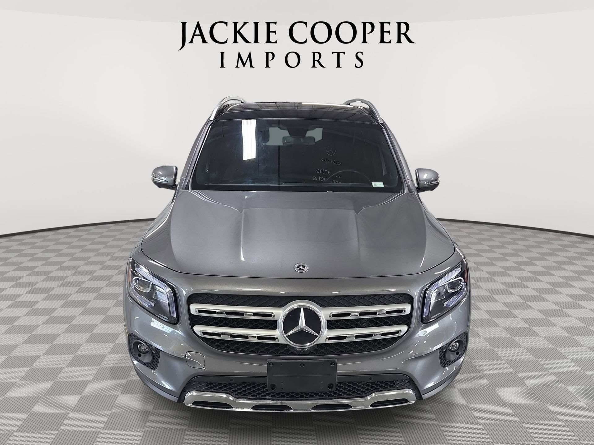 Used 2021 Mercedes-Benz GLB 250 image 2