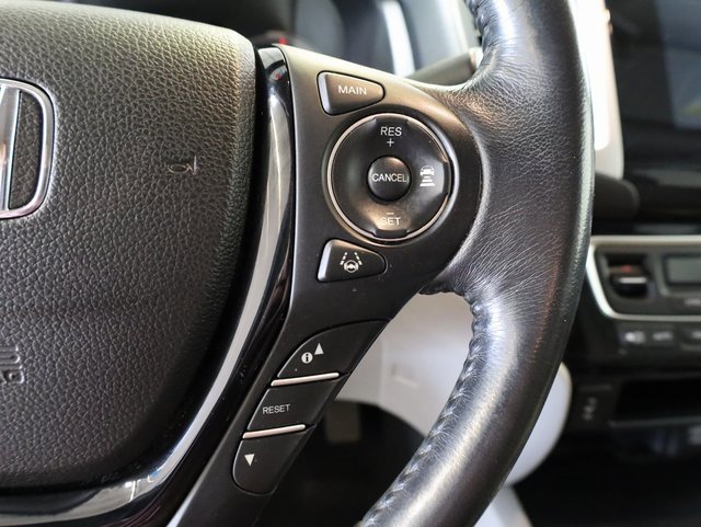 Used 2017 Honda Ridgeline RTL-E image 24