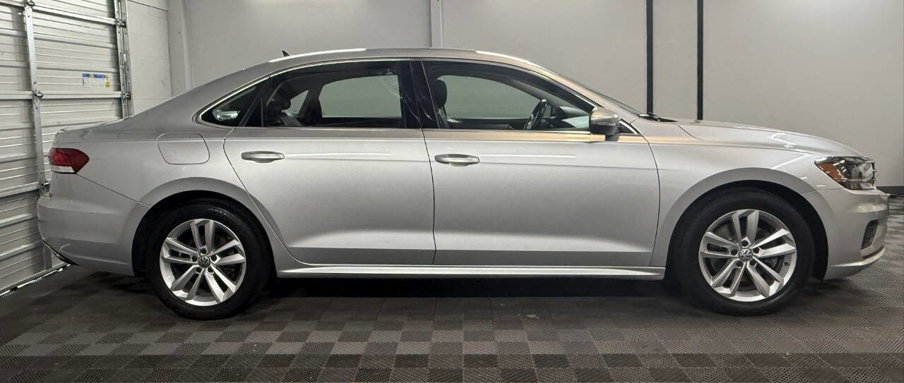 Used 2020 Volkswagen Passat 2.0T SE image 2