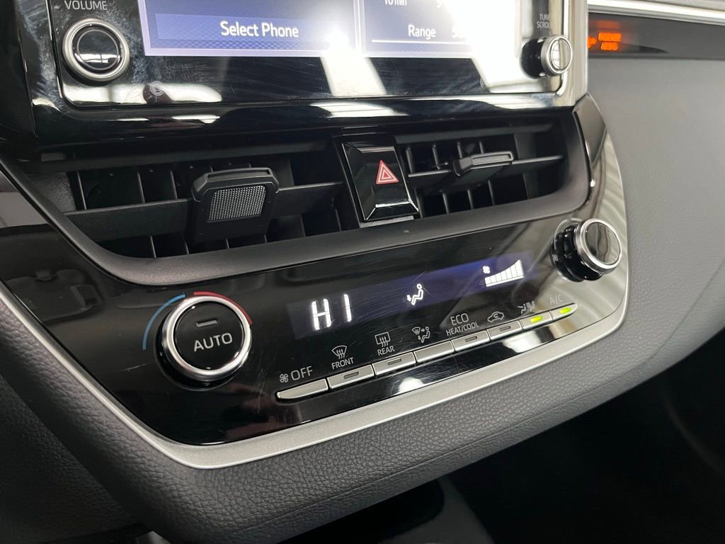Used 2022 Toyota Corolla LE image 14