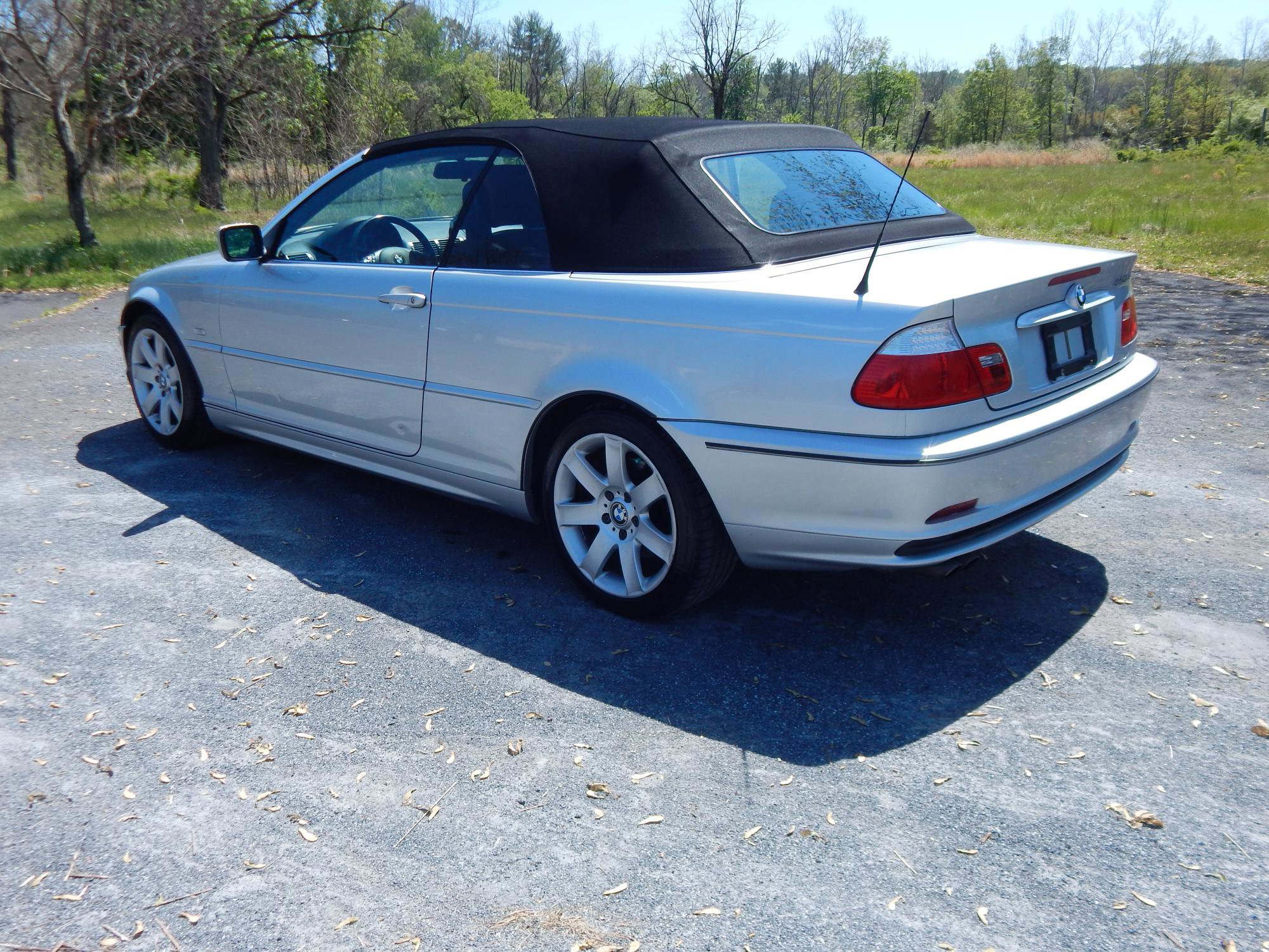 Used 2001 BMW 325Ci Convertible RWD image 3