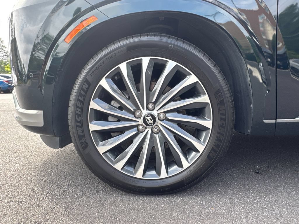 Used 2023 Hyundai Palisade Calligraphy FWD image 11