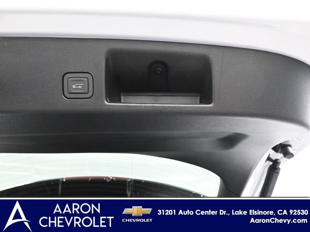 New 2026 Chevrolet Equinox EV LT w/ LPO, Blackout Package image 19