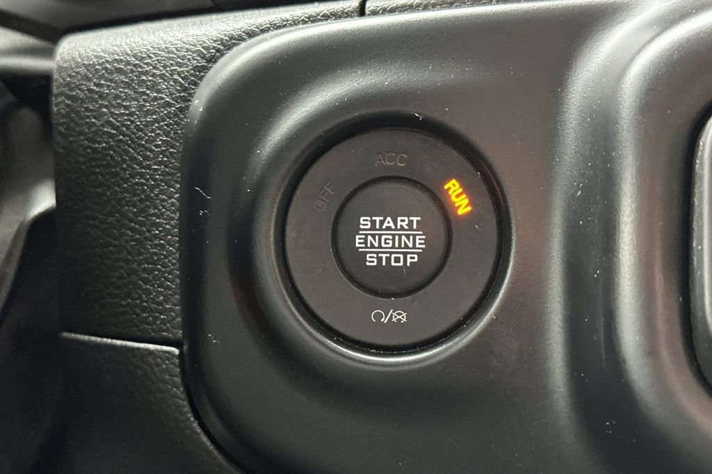 Used 2022 Jeep Wrangler Willys image 23