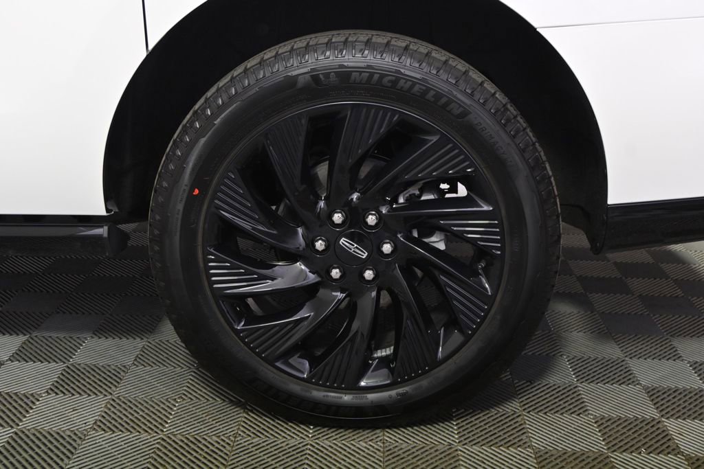 New 2026 Lincoln Navigator L Reserve w/ Jet Appearance Package image 21