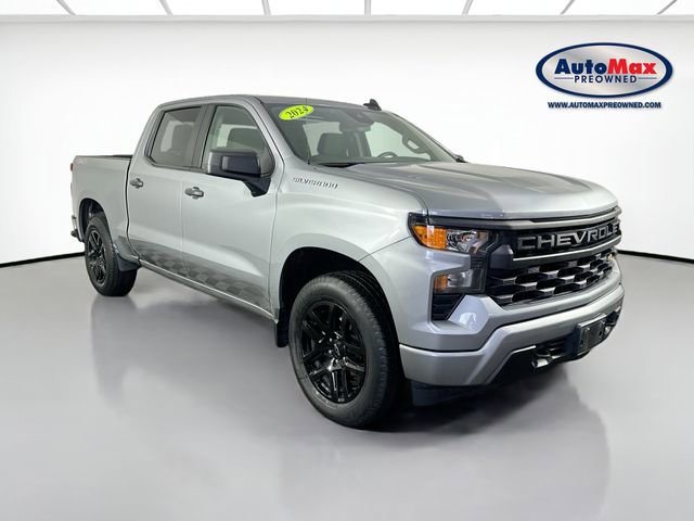 Used 2024 Chevrolet Silverado 1500 Custom image 1