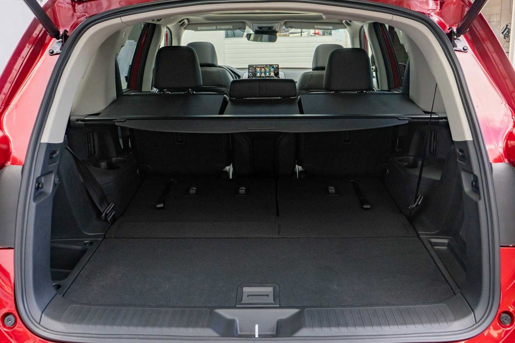 New 2025 Honda Pilot Touring image 14