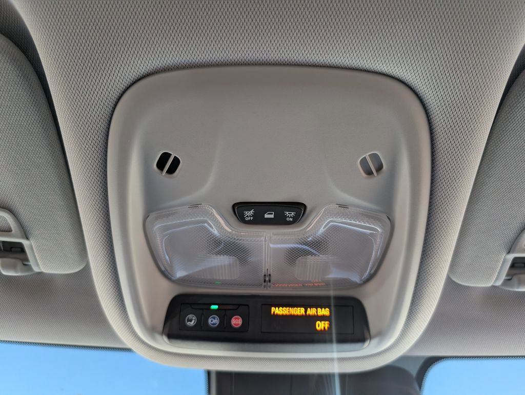 Used 2023 Chevrolet TrailBlazer LT FWD image 21