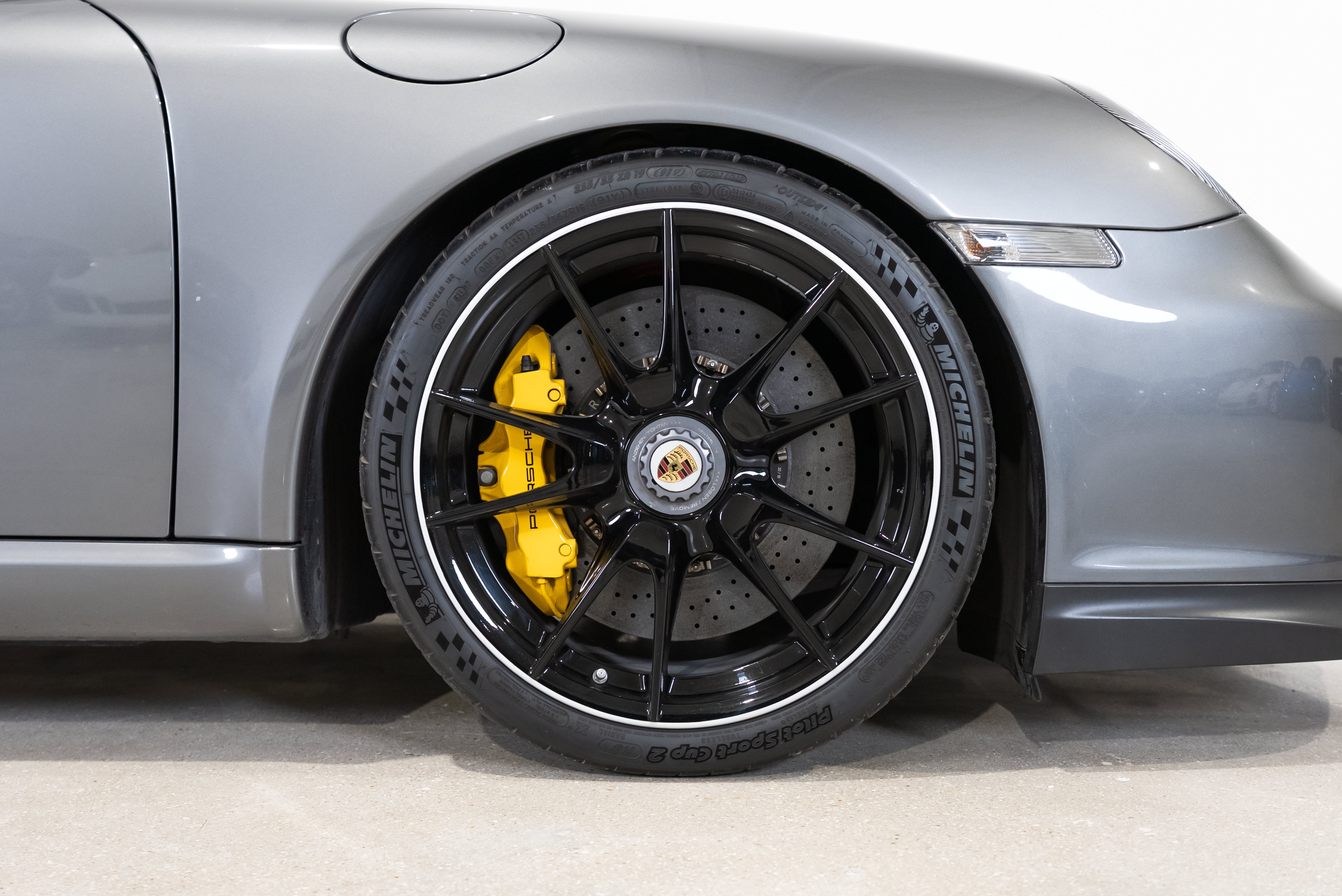 Used 2011 Porsche 911 GT3 RWD image 9