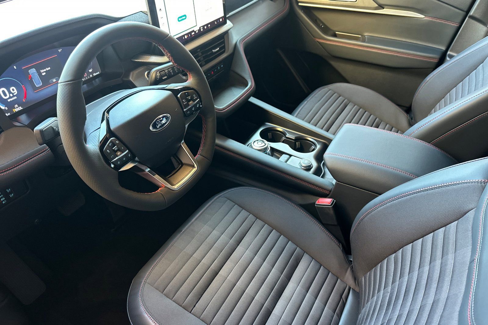 New 2026 Ford Explorer ST-Line w/ Premium Package image 9