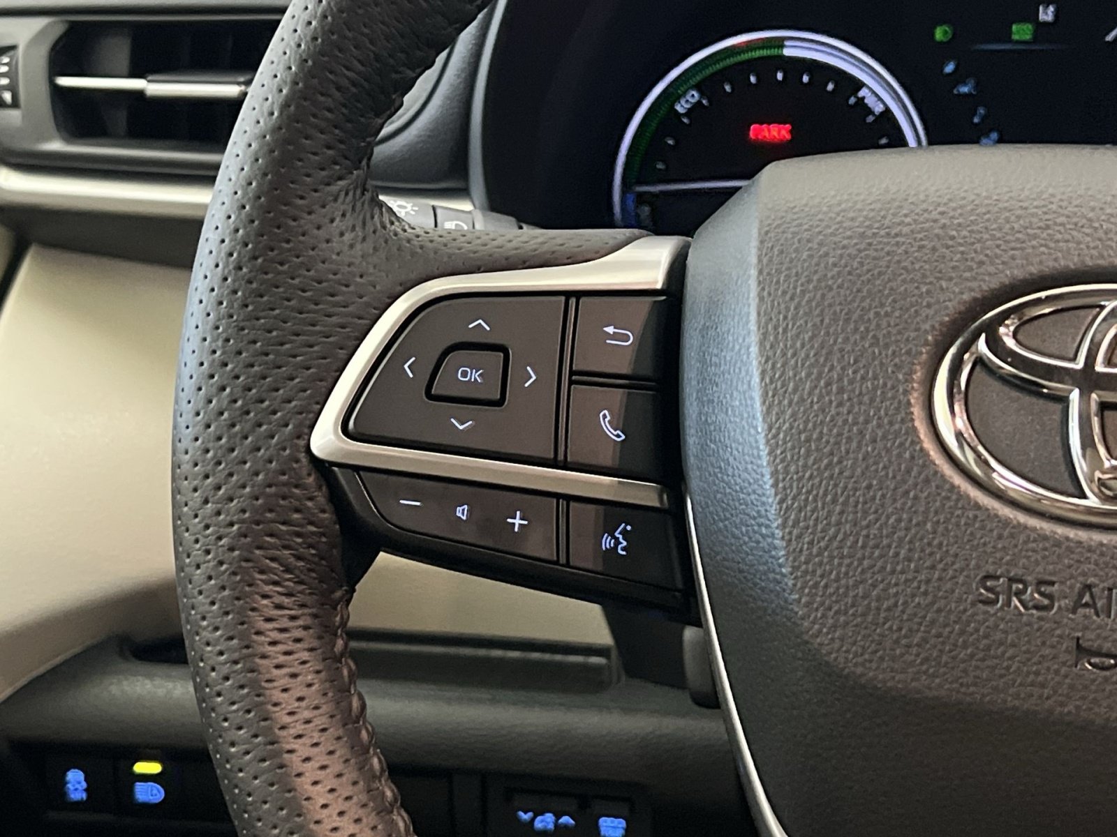 Used 2021 Toyota Sienna Limited FWD image 37