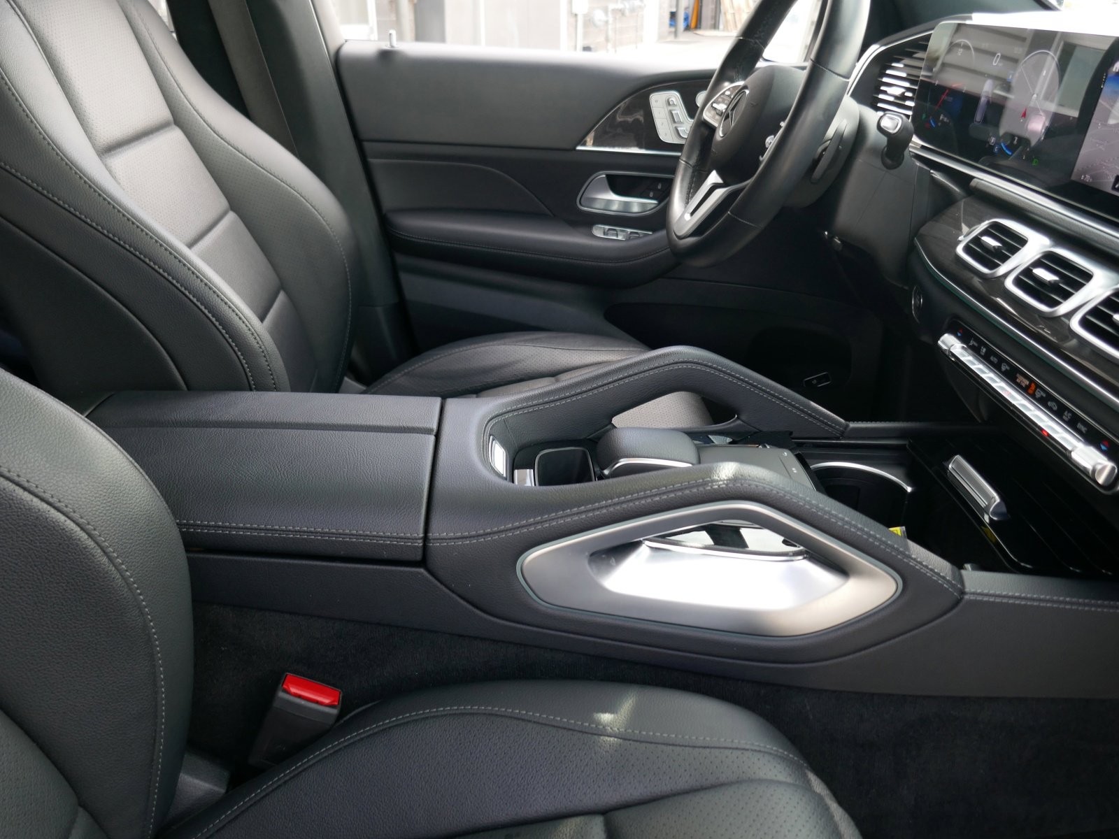 Used 2021 Mercedes-Benz GLE 350 4MATIC image 40