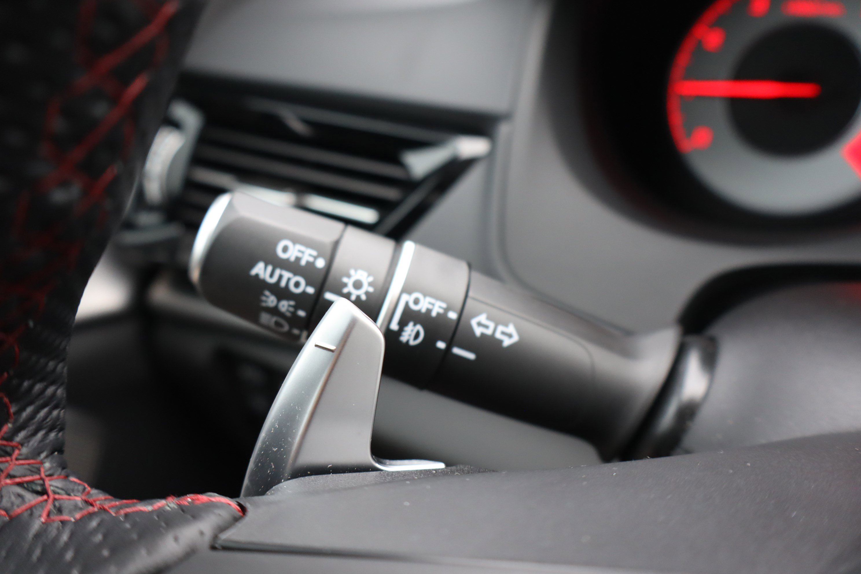 Used 2025 Acura RDX A-Spec image 24