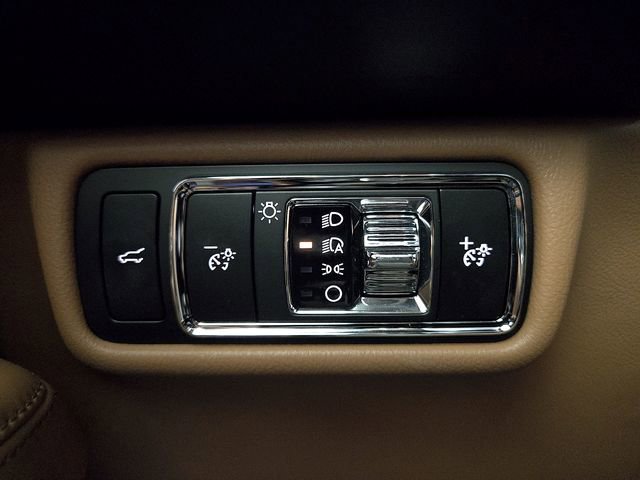 Used 2025 Lincoln Aviator Black Label AWD/4WD image 26