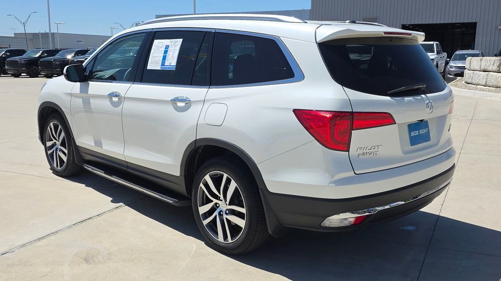 Used 2016 Honda Pilot Touring video 3