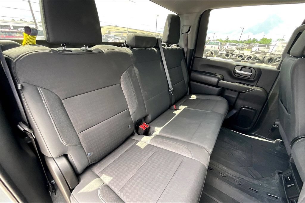 Used 2024 Chevrolet Silverado 2500 Custom w/ Custom Value Package AWD/4WD image 22