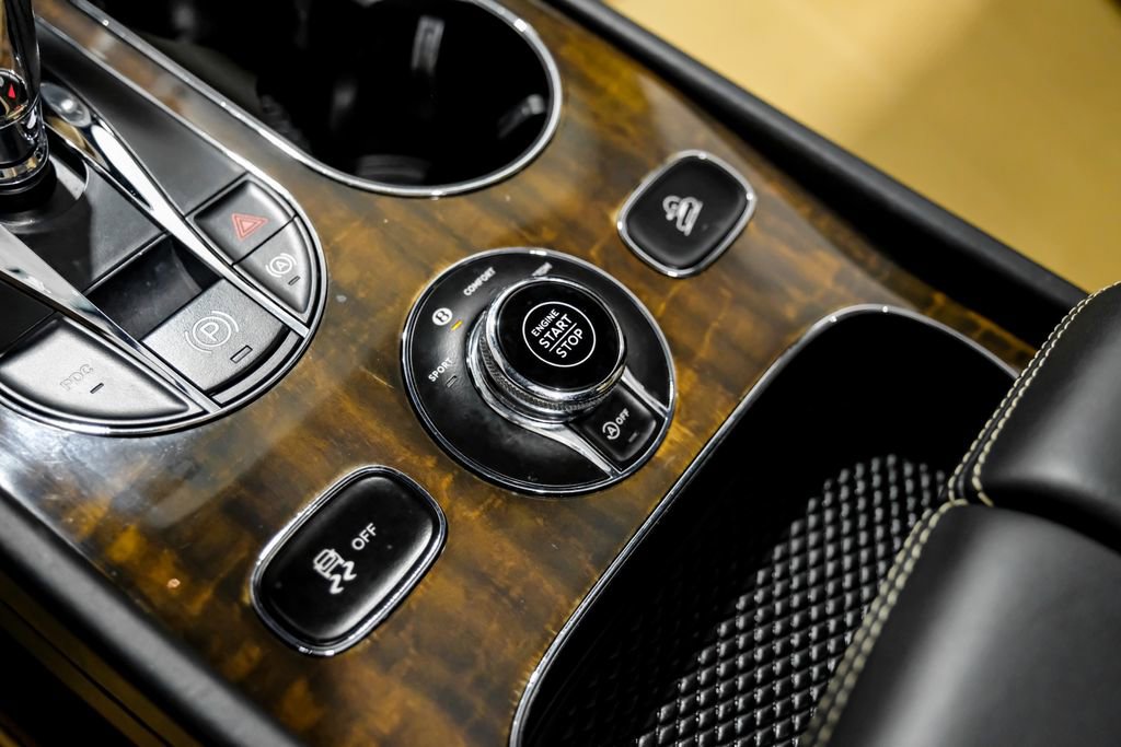Used 2019 Bentley Bentayga image 20