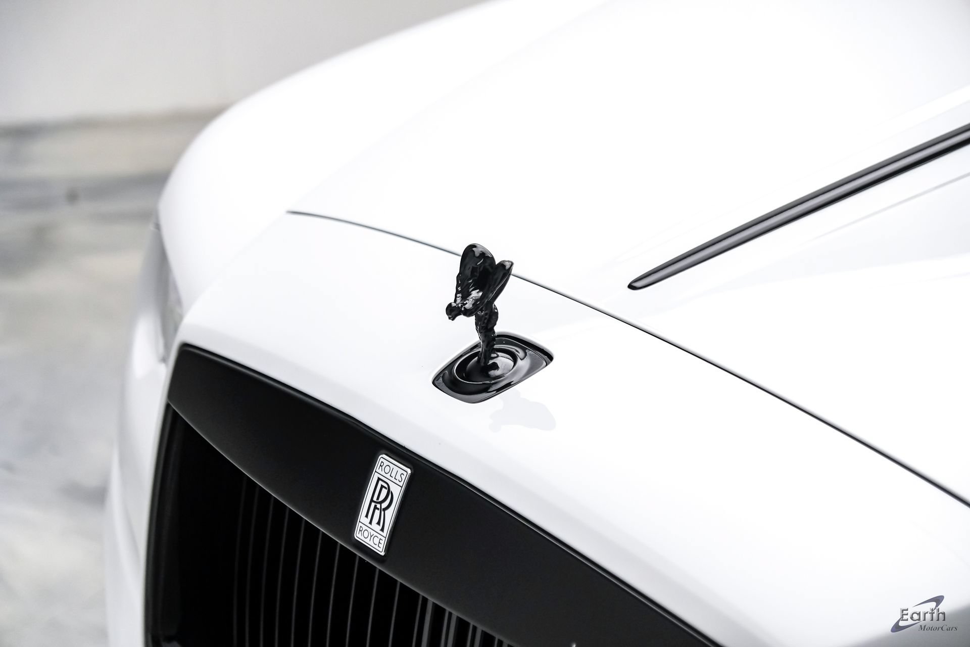 Used 2017 Rolls-Royce Dawn RWD image 40