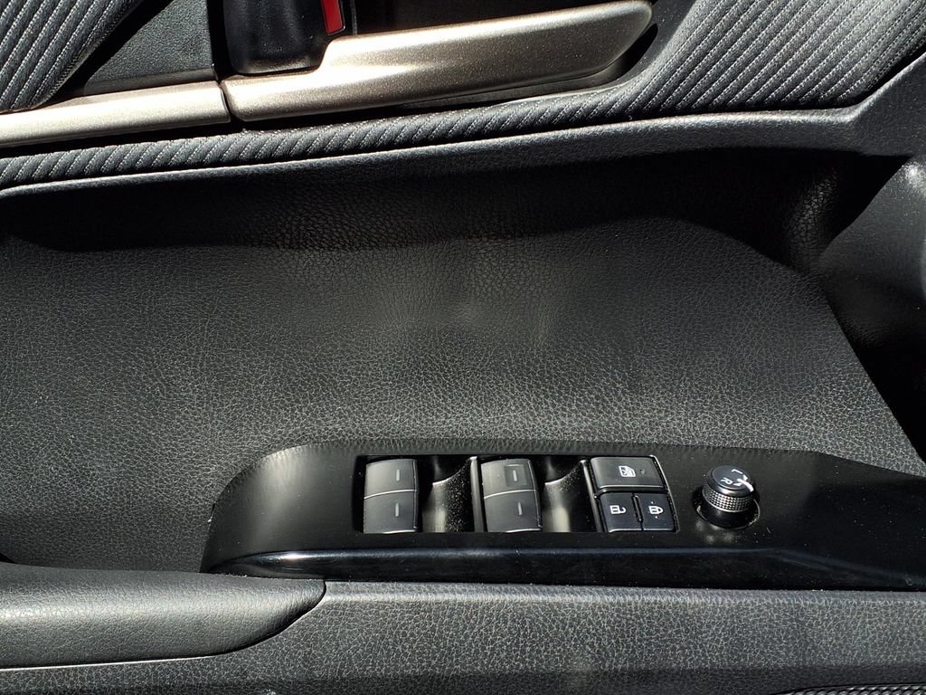 Certified 2025 Toyota Camry SE FWD image 19