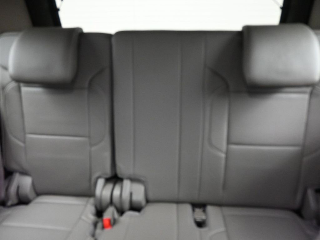 Used 2018 GMC Yukon Denali w/ Open Road Package image 12