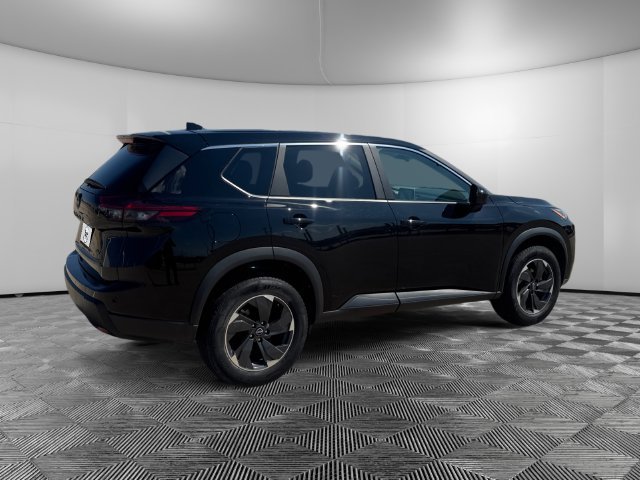 Used 2024 Nissan Rogue SV FWD image 5