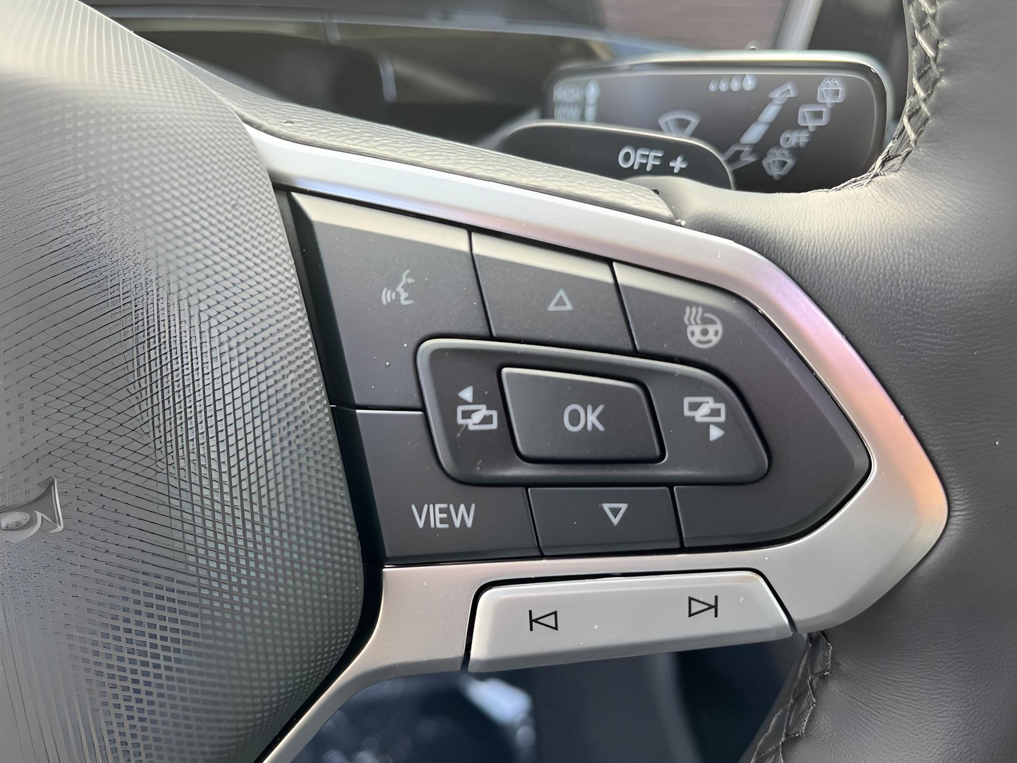 New 2026 Volkswagen Atlas SEL Premium R-Line image 15