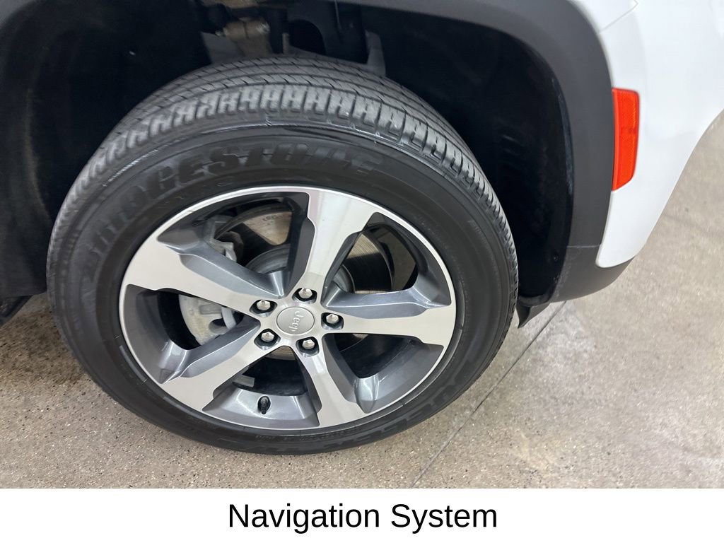 Used 2023 Jeep Grand Cherokee 4WD 4xe image 15